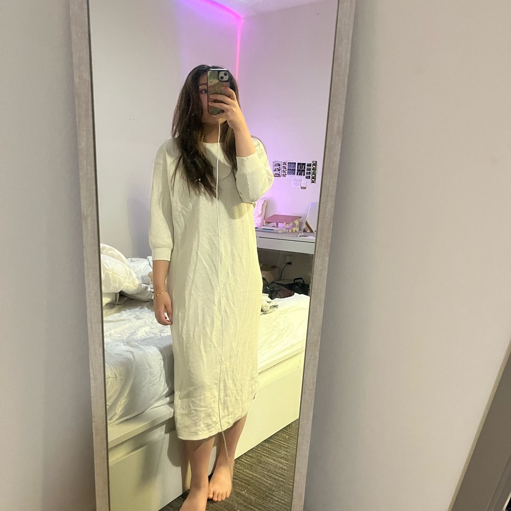 white uniqlo dress for bed, for pyjama, for work